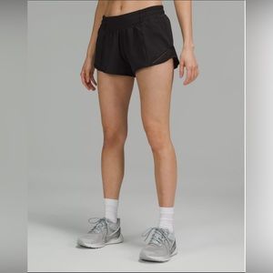 Lululemon Hotty Hot Shorts 2.5 Inch
